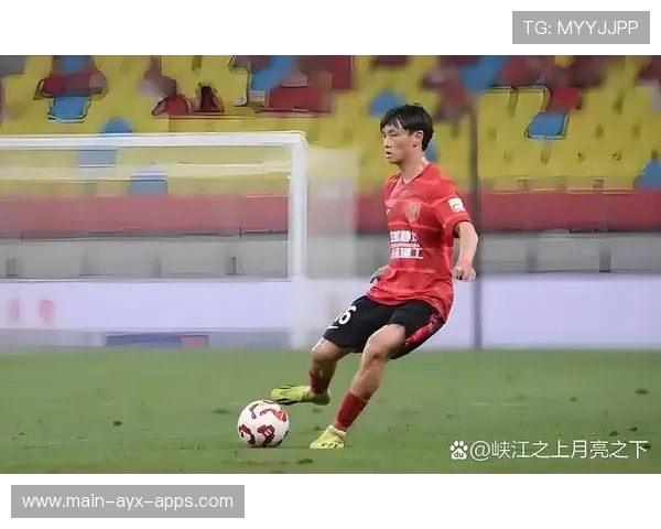 后腰定位清晰，稳定调度中场，后腰球员怎么建立中场优势